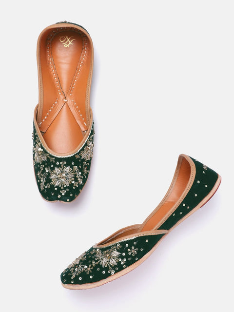 Women Embellished Leather MoJARIES