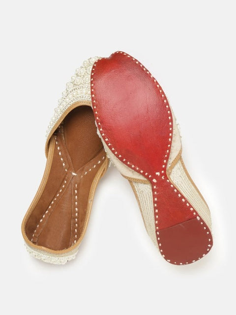 Women Off-White Beaded Mojaris