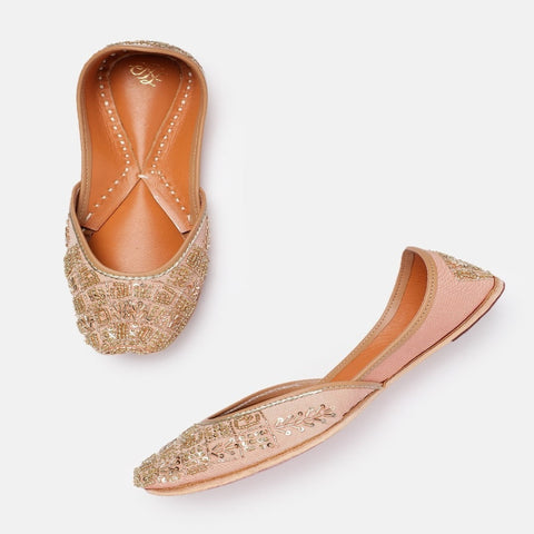 Women Ethnic Embellished Mojaris