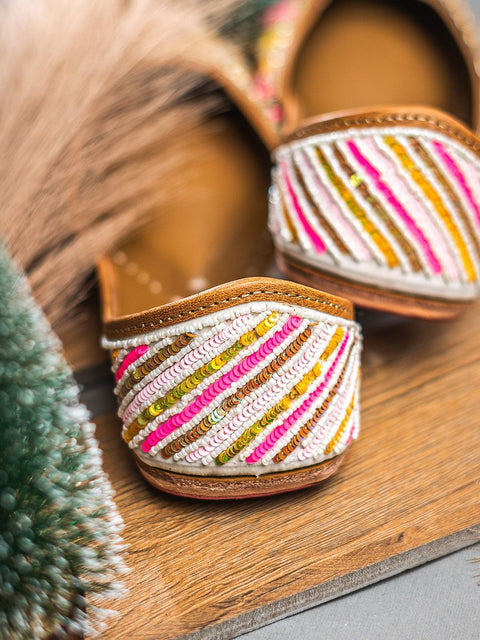 Multicoloured mojaris