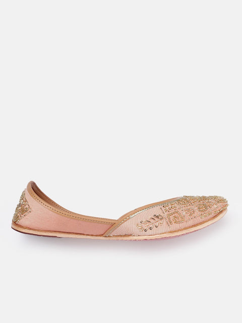 Women Ethnic Embellished Mojaris